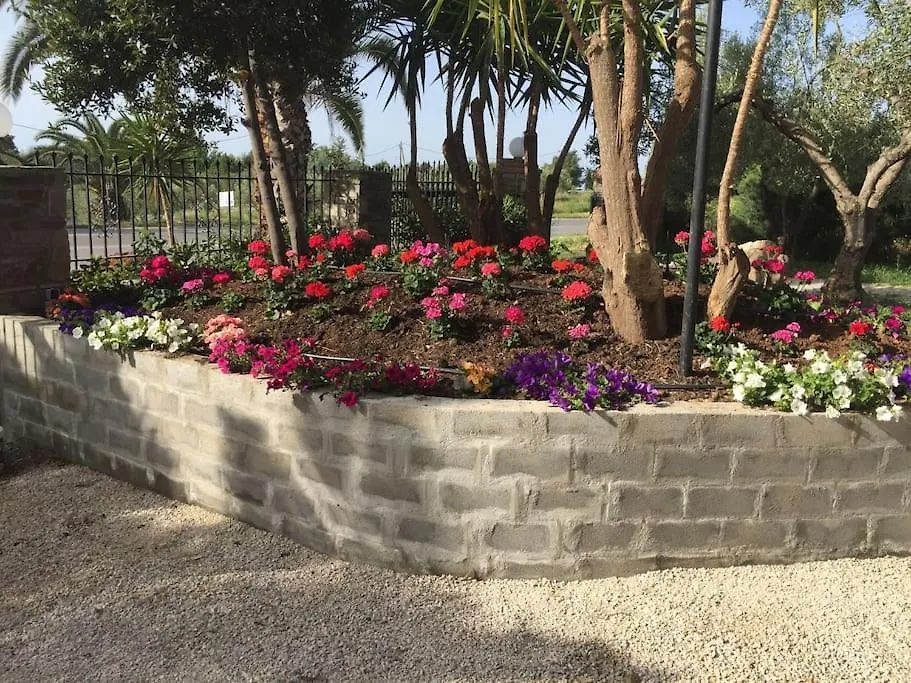 Holiday home Angel'S Garden Apartment 26M2 Nikiti